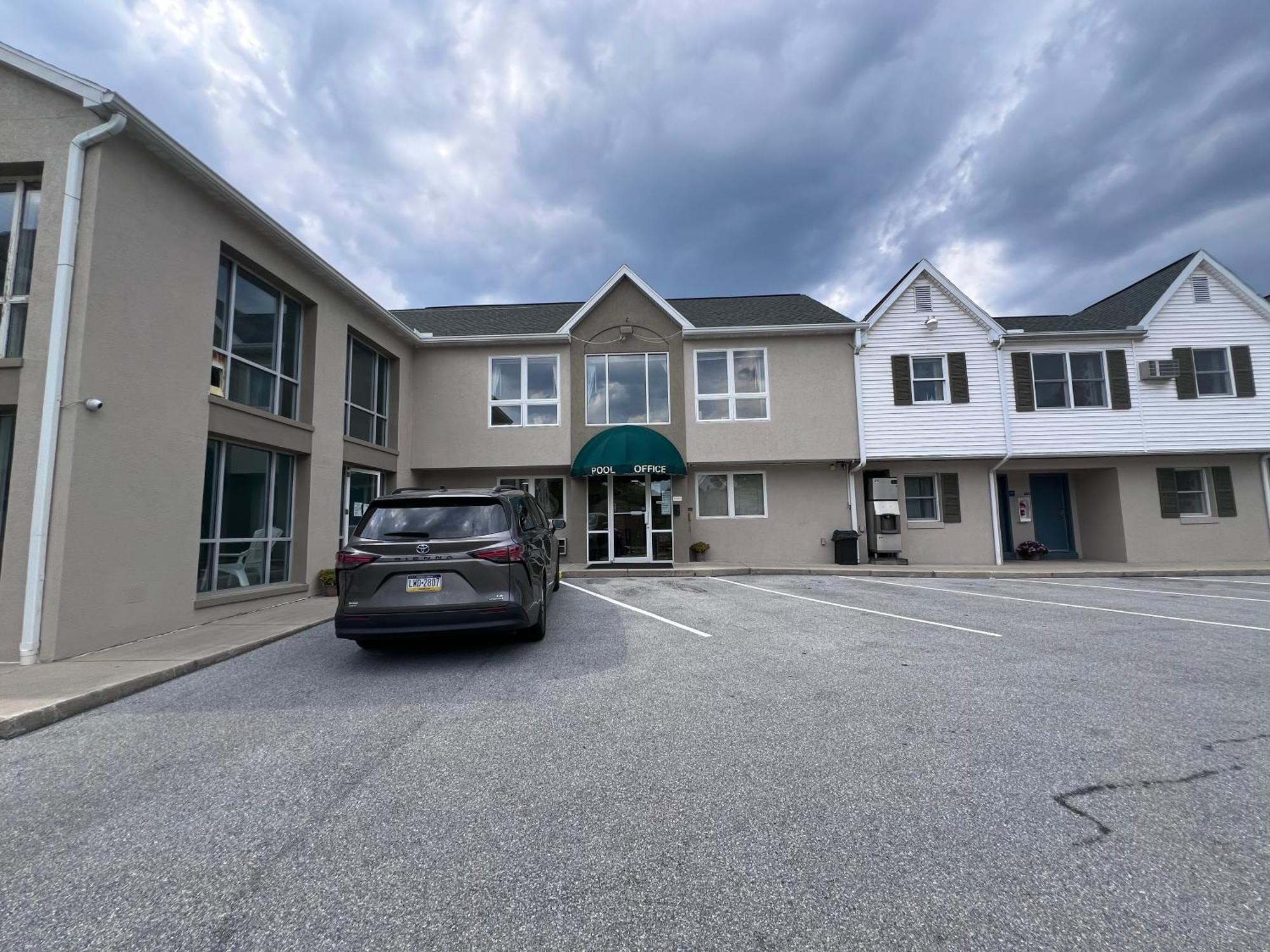 Rodeway Inn & Suites Hershey Extérieur photo