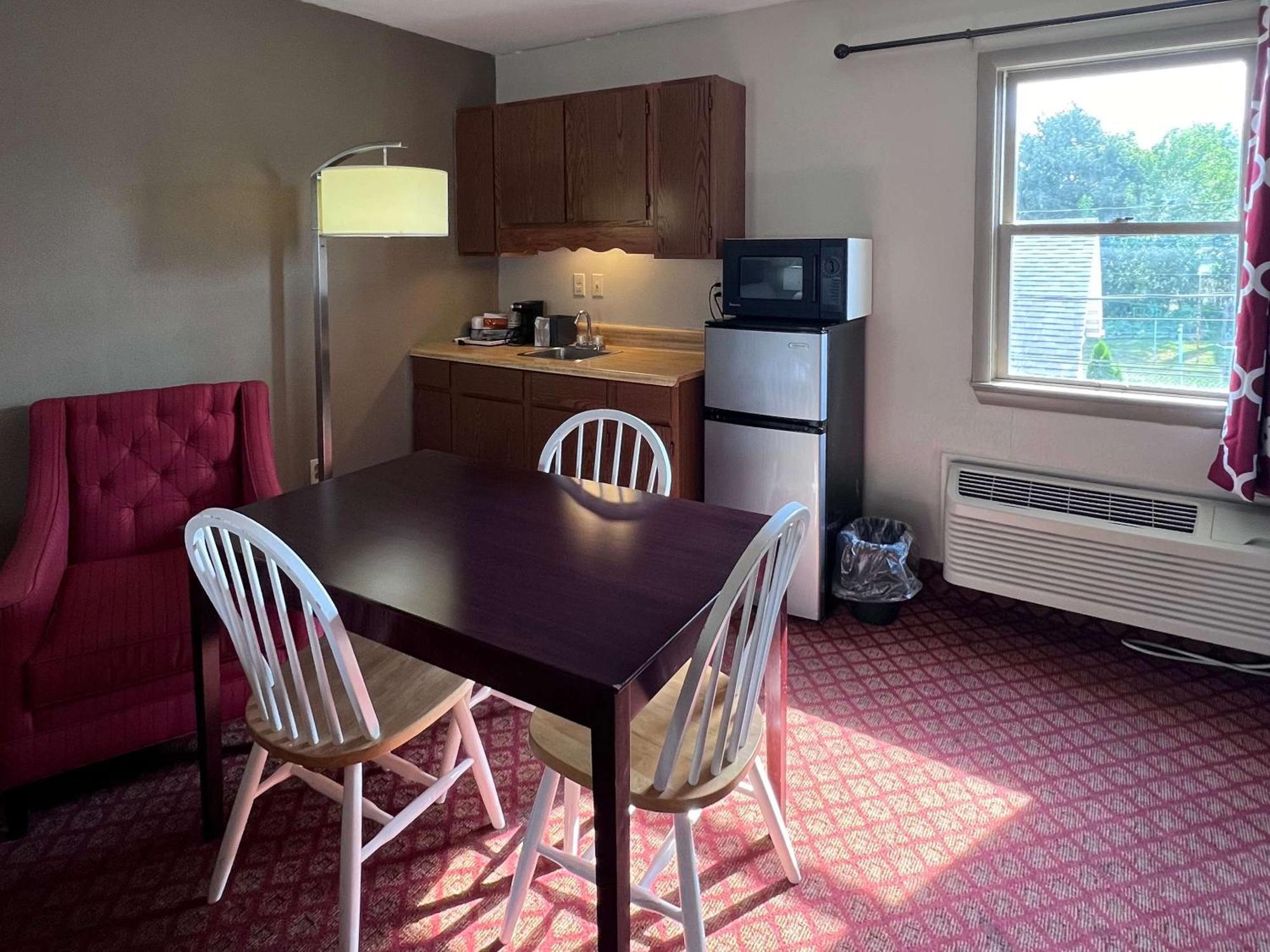 Rodeway Inn & Suites Hershey Extérieur photo